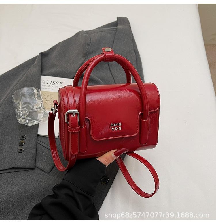 Textured Oil Wax Leather Small Bag Women's 2025 New Fashionable and Simple Hand-held Small Square Bag Spring and Summer High-end Crossbody Bag