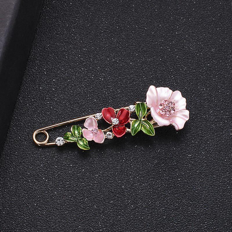 Korean High-End Rhinestone Brooch Scarf Buckle - Crystal and Pearl Pin for Women