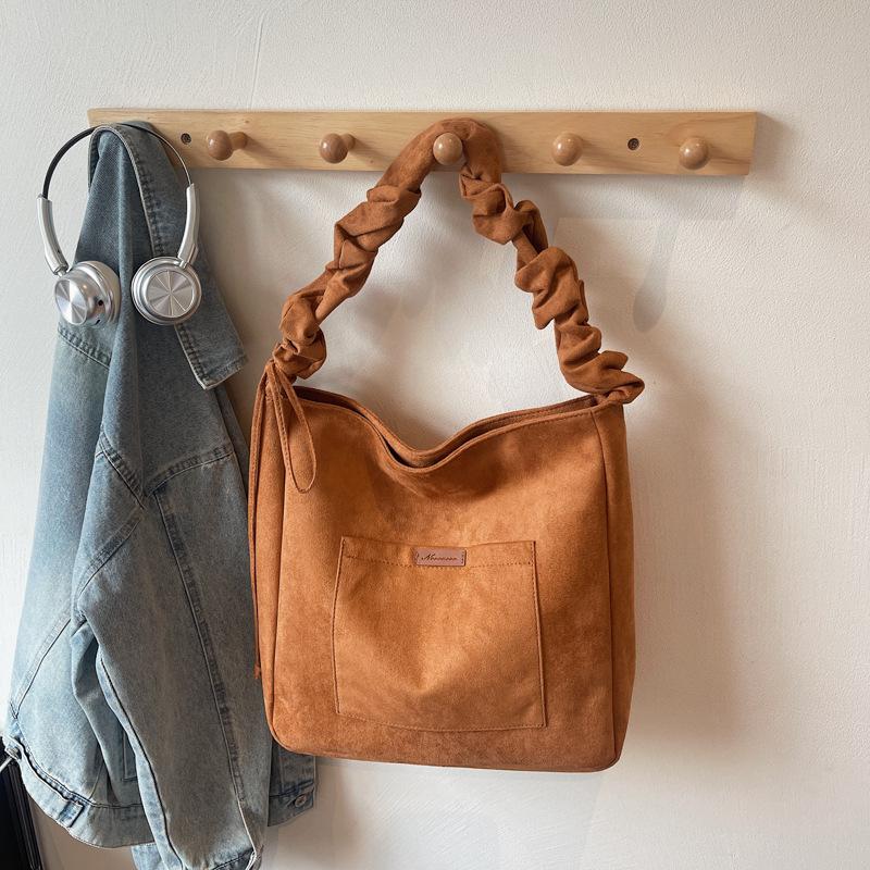 Casual Retro Bag Women's New Autumn and Winter Messenger Bag Commuter Large Capacity Shoulder Tote Bag