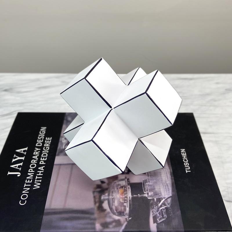 Moderní jednoduchý evropský styl, lehký luxusní bílý modrý pryskyřičný kříž, ozdoba, model domu, prodejní kancelář, měkká dekorace