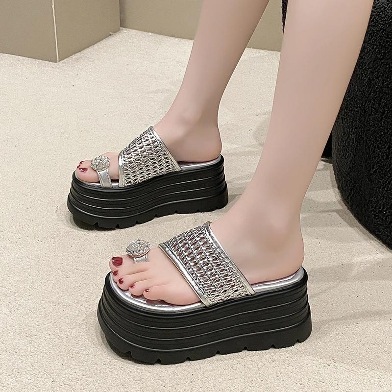 8CM Women Casual Wedge Beach Slippers New Summer Non Slip Platform Sandals Woman Open Toe Comfortable Female Clip Toe Flip Flops
