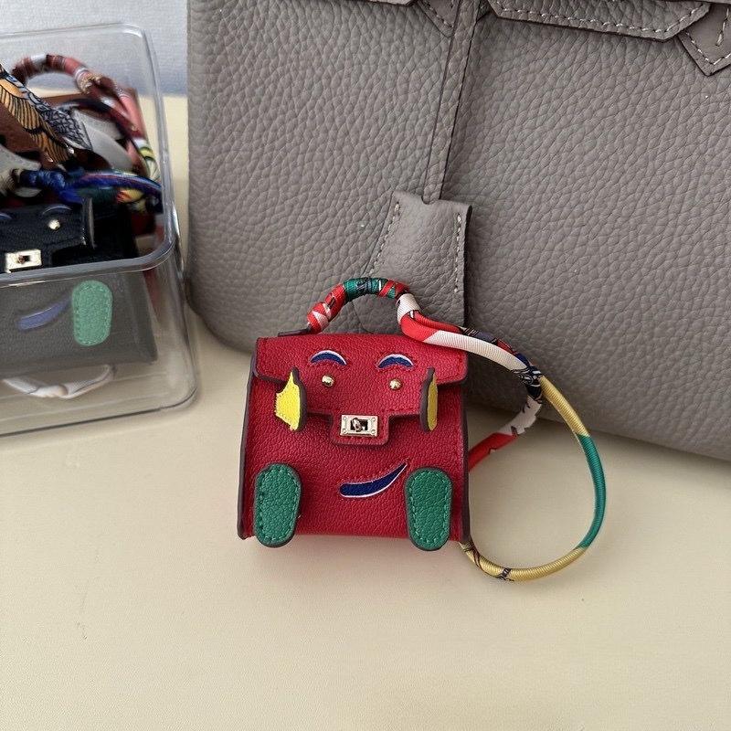 Mini Doll Airpod Earphone Cover Cross-border Explosion Bag Pendant Keychain Car Ornament
