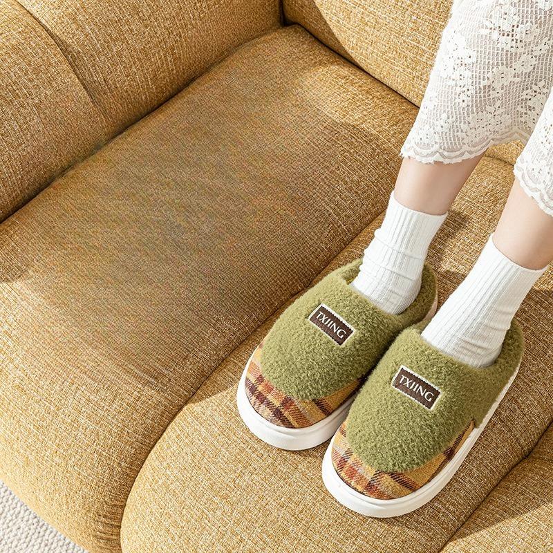 Women's Indoor Thick-soled Warm Shoes with Velvet Cotton Slippers Are Anti-slip