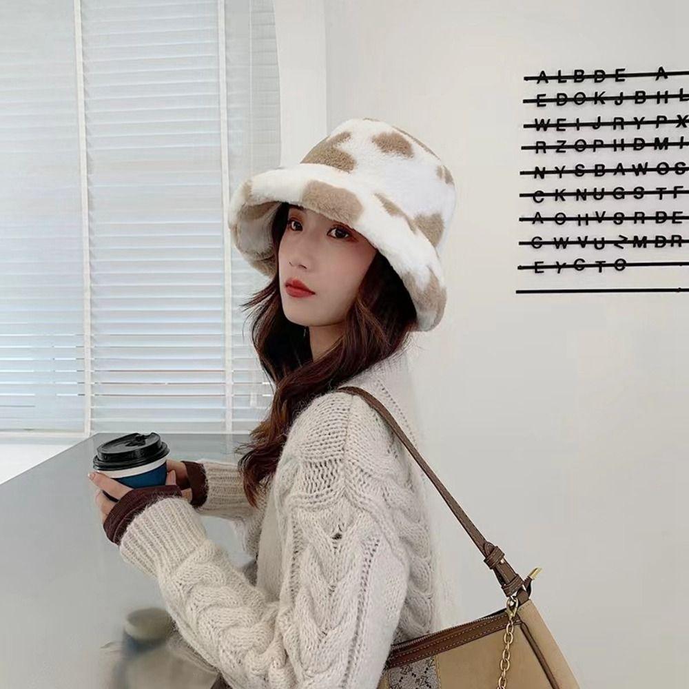 Pattern Lamb Plush Girl Panama Hats Female Hats Cow Print Caps Flannel Bucket Hat Korean Style Caps