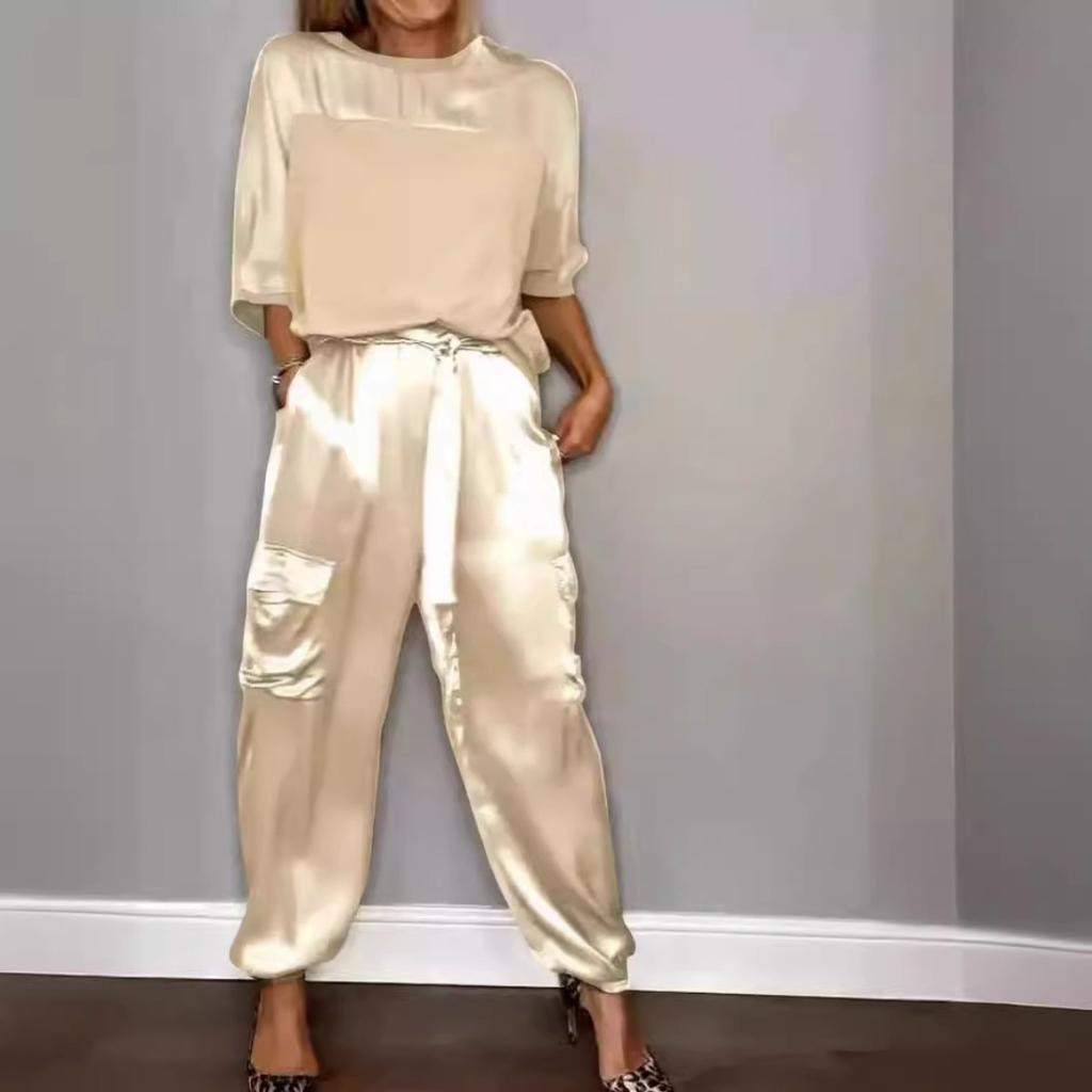 Fashionable Women's Smooth Satin Half Sleeved Upper Suit Two-piece Set