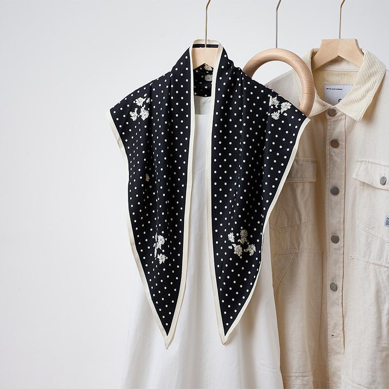 Summer Atmosphere Wearing Headscarf Twill Silk Simulation Silk Cool Diagonal Scarf Cashew Print Women's Triangle Silk Scarf