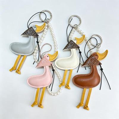 1Pcs Fashion Pu Leather Car Ornament Lucky Scarf Duck Charm Keychain With Pearl Diy Bag Pendant Cute Creative Duck Decoration