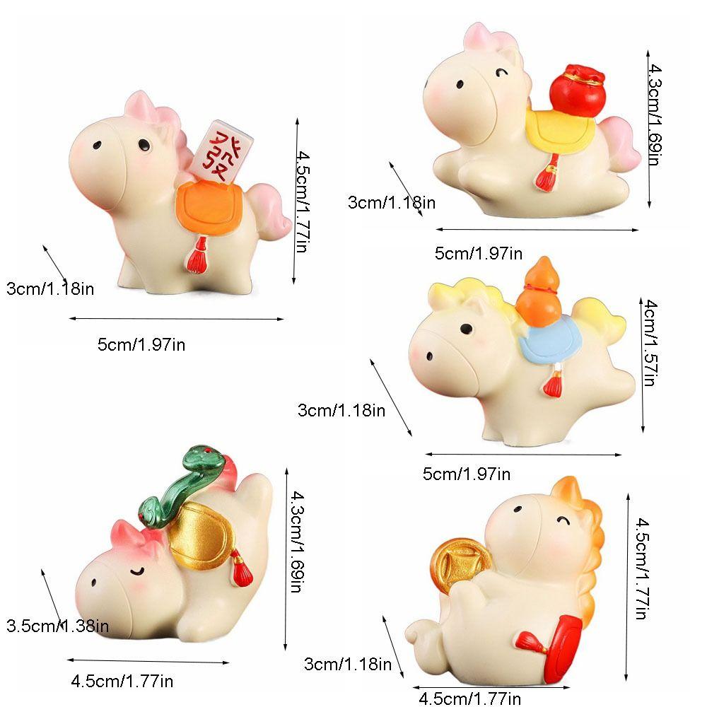 Desktop Ornament Horse Figurine Resin Zodiac Ornaments New Year Mascot Miniature Car Decoration