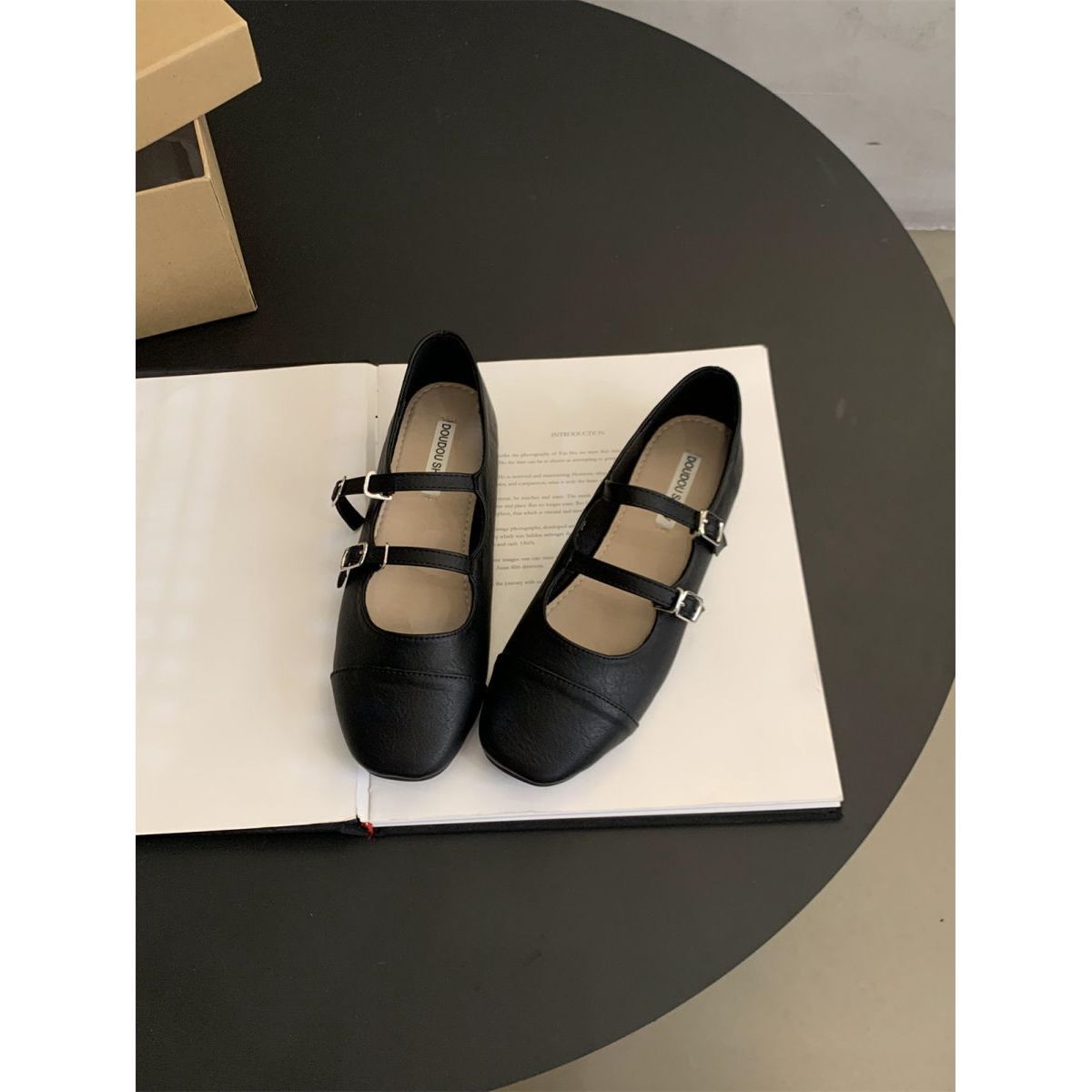 

Модные туфли-лодочки с мелким вырезом и бантом, женские балетки с круглым носком, повседневные женские кроссовки на низком каблуке, туфли-бабочки для платья, свадебные, новые летние однотонные лей 40 чёрный