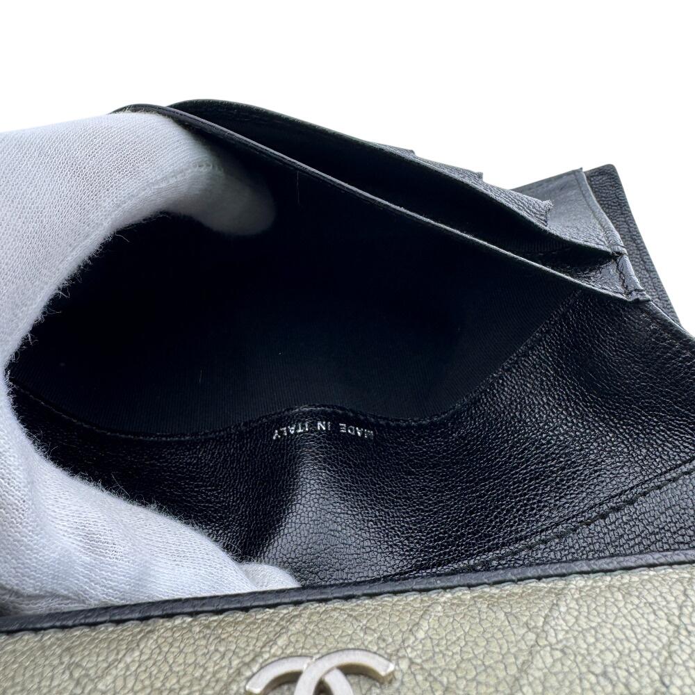 CHANEL quilting Bicolole leather Purse Silver leather Used