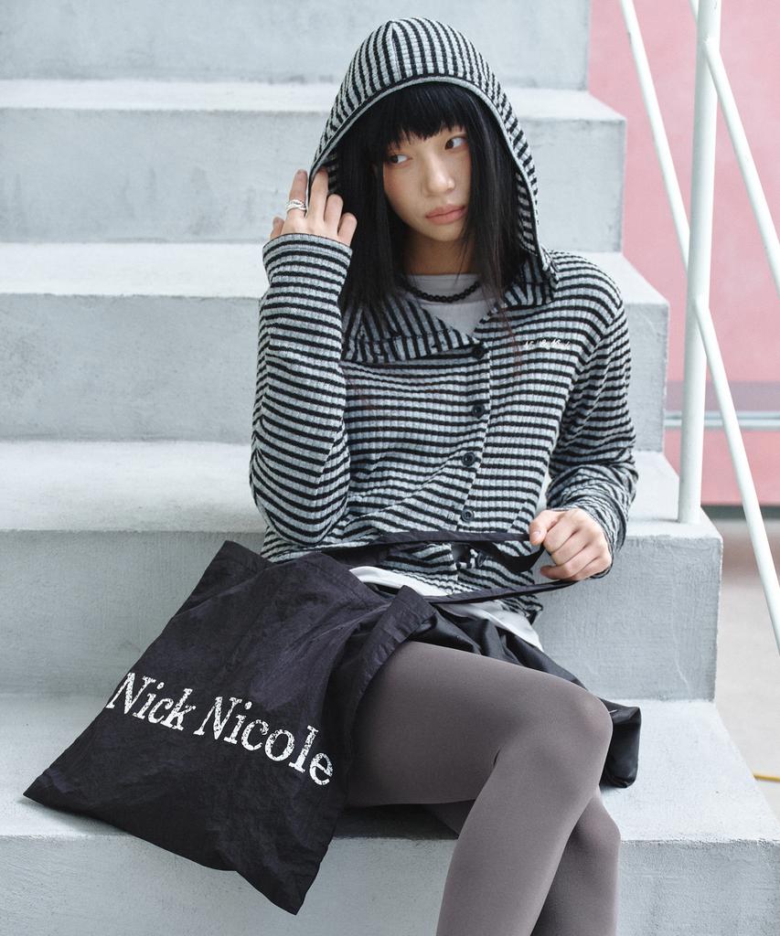 Nigaennikol Stripe Hood Top_Gray