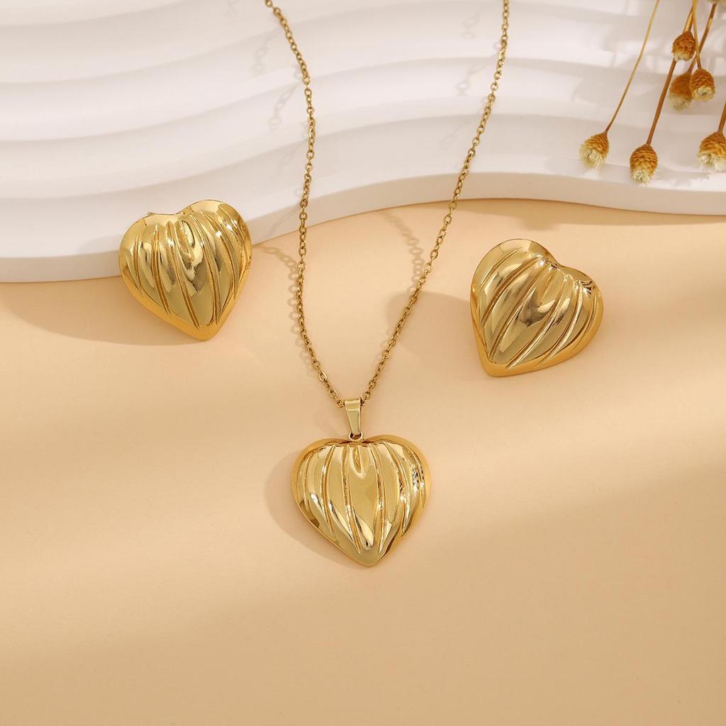 Exquisite Irregular Geometric Leaf Texture Jewelry Set: Love Earrings & Necklace