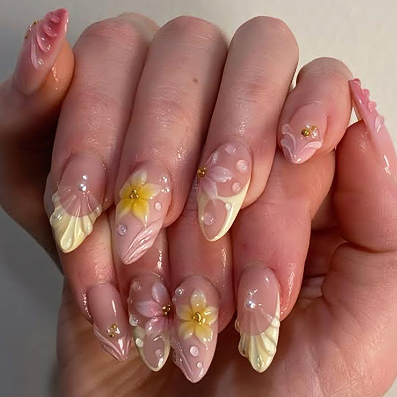 Cross-border hot-selling blush wearing nail piece 3D three-dimensional flower manicure fake nail short almond nail piece wholesale