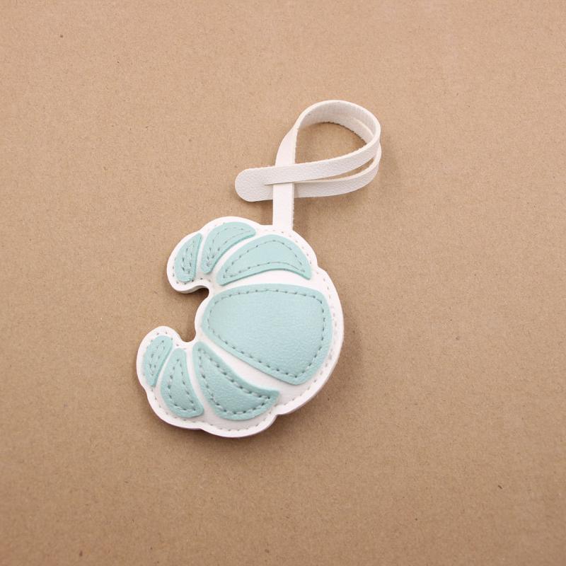 Croissant-Shaped Keychain Croissant Charm Pendant Keyring Jewelry For Girls Women Gift Bag Decoration