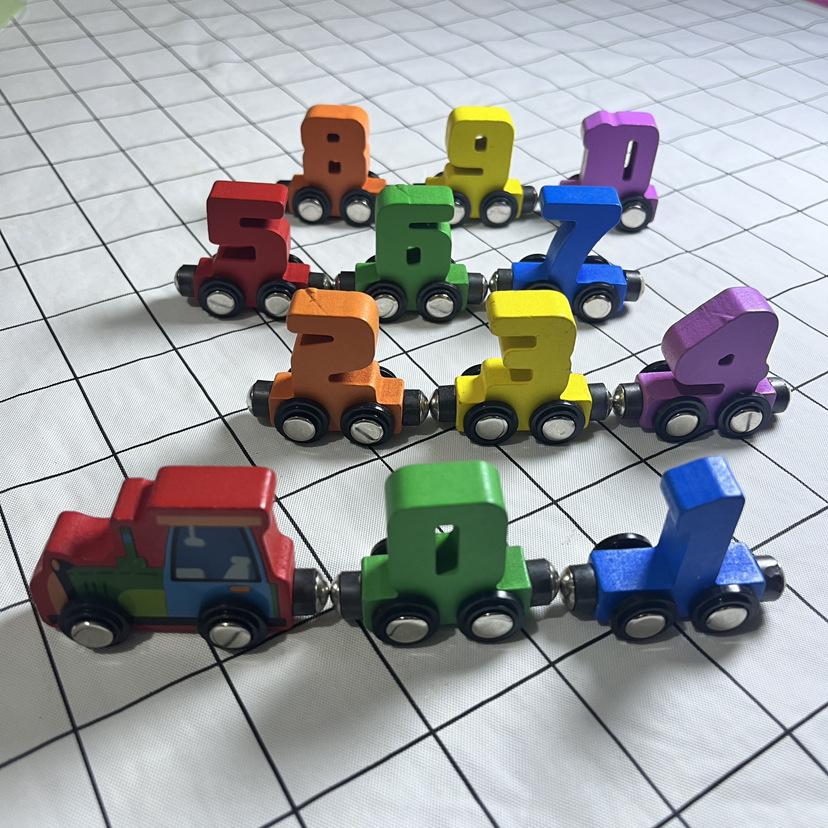 

Магнитный деревянный поезд с цифрами для малышей: Координация рук и глаз и обучение числам в раннем возрасте