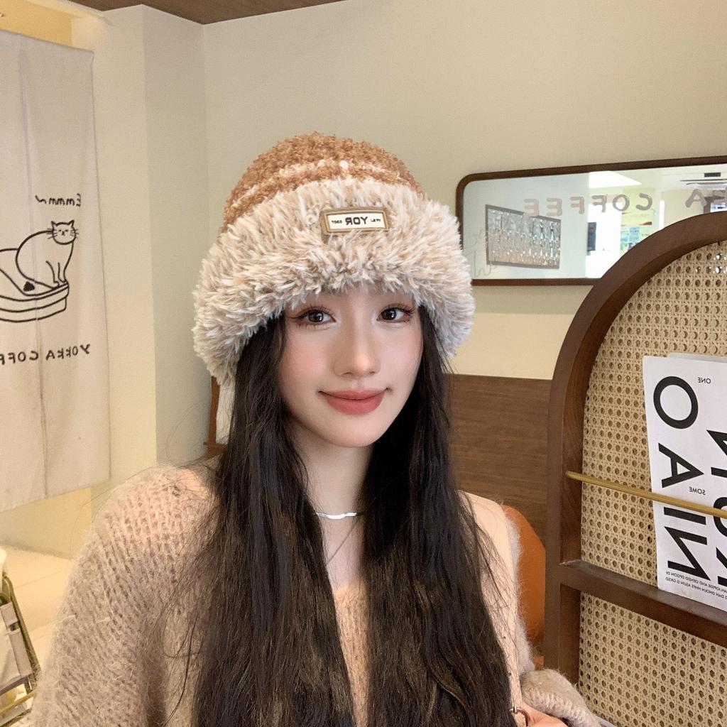 Women's New Warm Plush Knitted Hat Korean Style Trendy and Versatile Face Protecting Small Windproof Ear Protecting Wool Hat