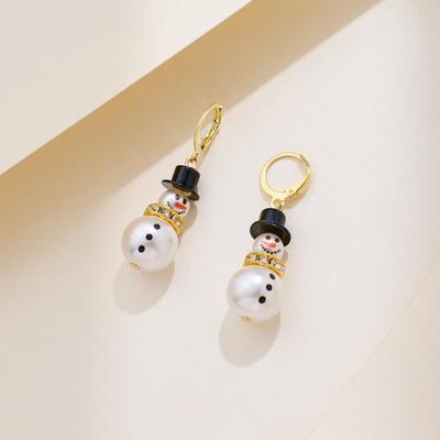 Charming Rhinestone Snowman & Pearl Snowflake Stud Earrings