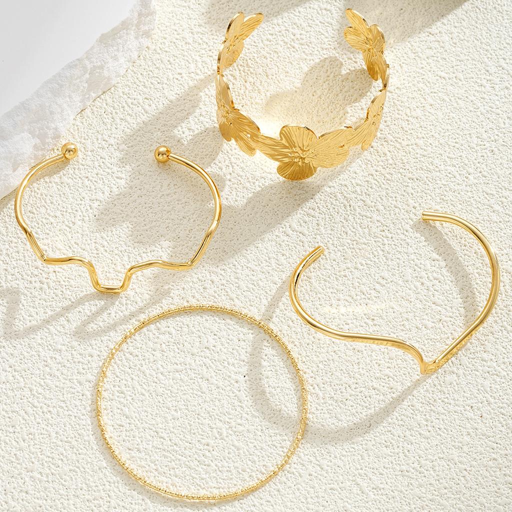 Conjunto de 4 Peças/Conjunto de Pulseiras Metálicas com Flores e Linhas em Relevo para Mulheres Senhoras Simplicidade Exagerada Conjunto de Pulseiras Acessórios de Joias para Férias