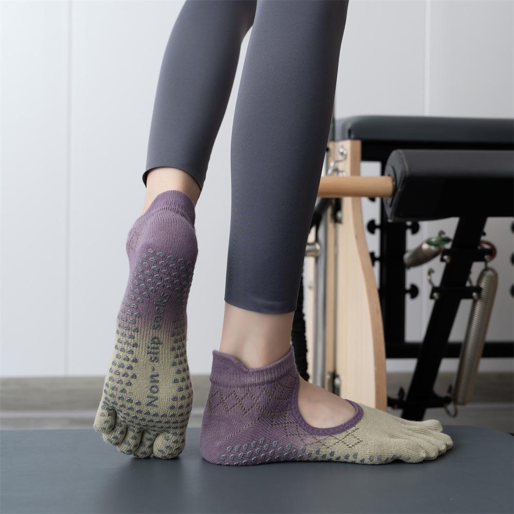 Șosete cu cinci degete ToeSox fără spate, antiderapante pentru yoga și pilates - Calitate pentru toate anotimpurile