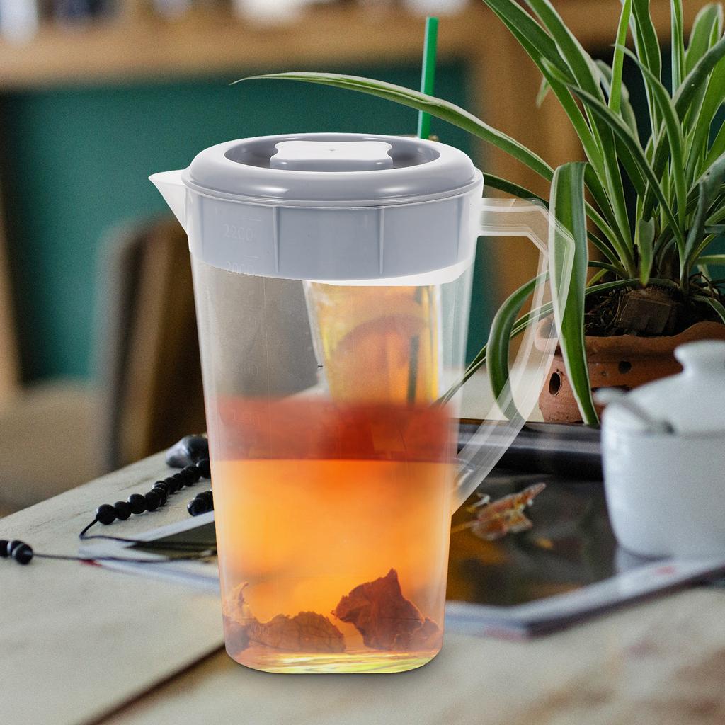 Clear Water Pitcher with Lid Large Capacity Jug for Cold Drinks Iced Tea Juice Beverages Smooth Finish Safe for Home Restaurant