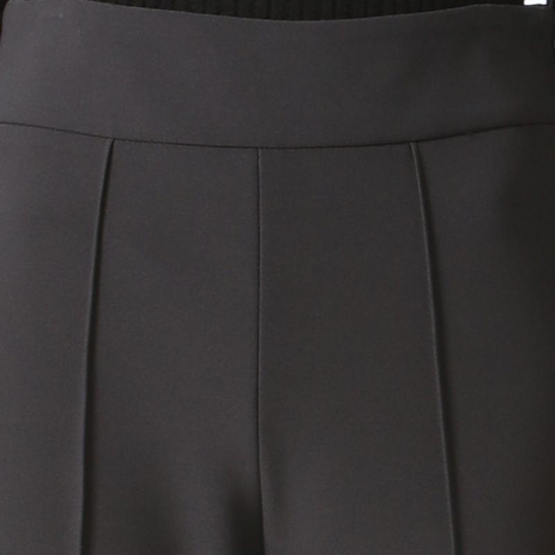 Ona S miSS  Kalhoty s vysokým pasem a záševky  Cena  138 000 Wonů