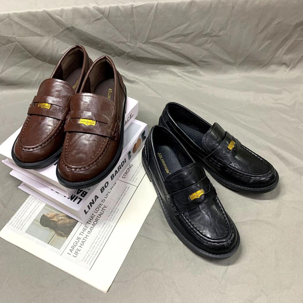 Spot second hair! Fashion versatile new horse leather retro polished small gold coin thick heel platform loafers small leather shoes