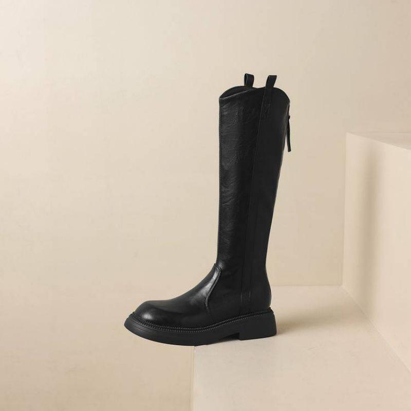 

Осенне-зимние ботинки Мартин из однотонной кожи в корейском стиле, на толстой подошве, большого размера, женские ботинки, нескользящие, на среднем каблуке, удобные, с задней молнией 33