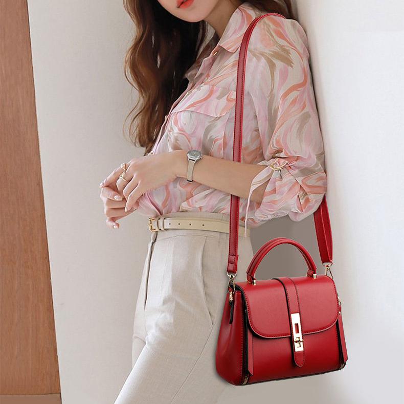 Vintage Fashion Shoulder Bag Soft Leather Middle-aged Portable Messenger Bag Women's Bag