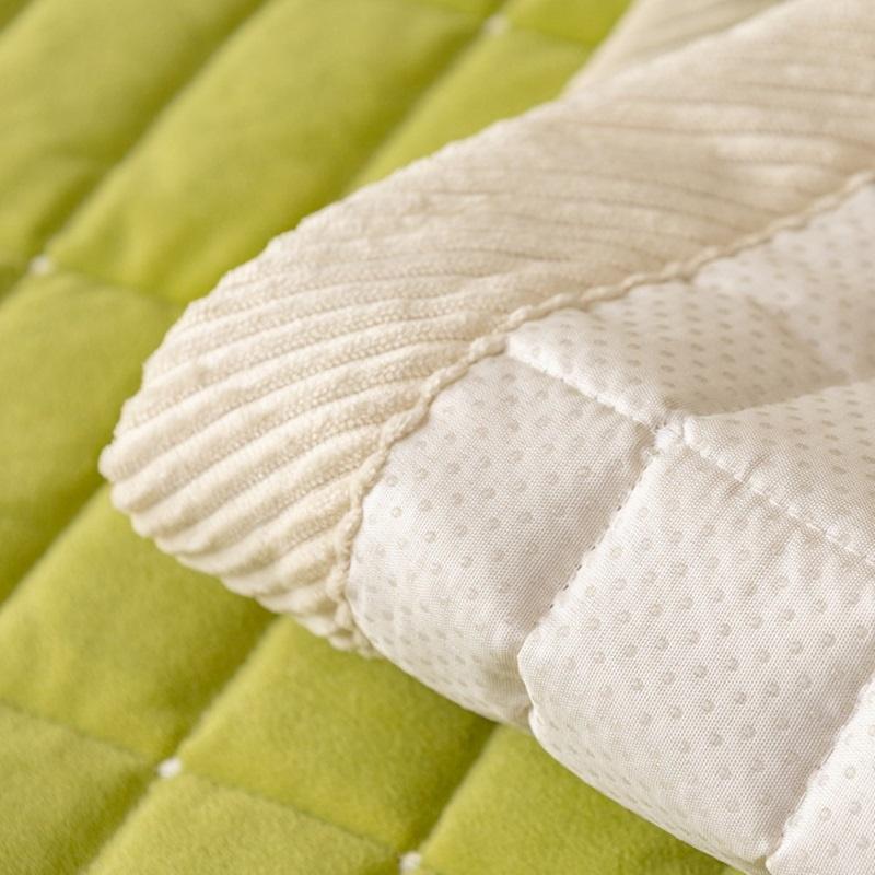 Утолщенная плюшевая подушка для дивана для гостиной — фото 5