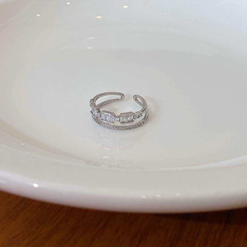 Stunning Open Geometric Ring For Women Crafted From Copper With Exquisite Zircon Hollow