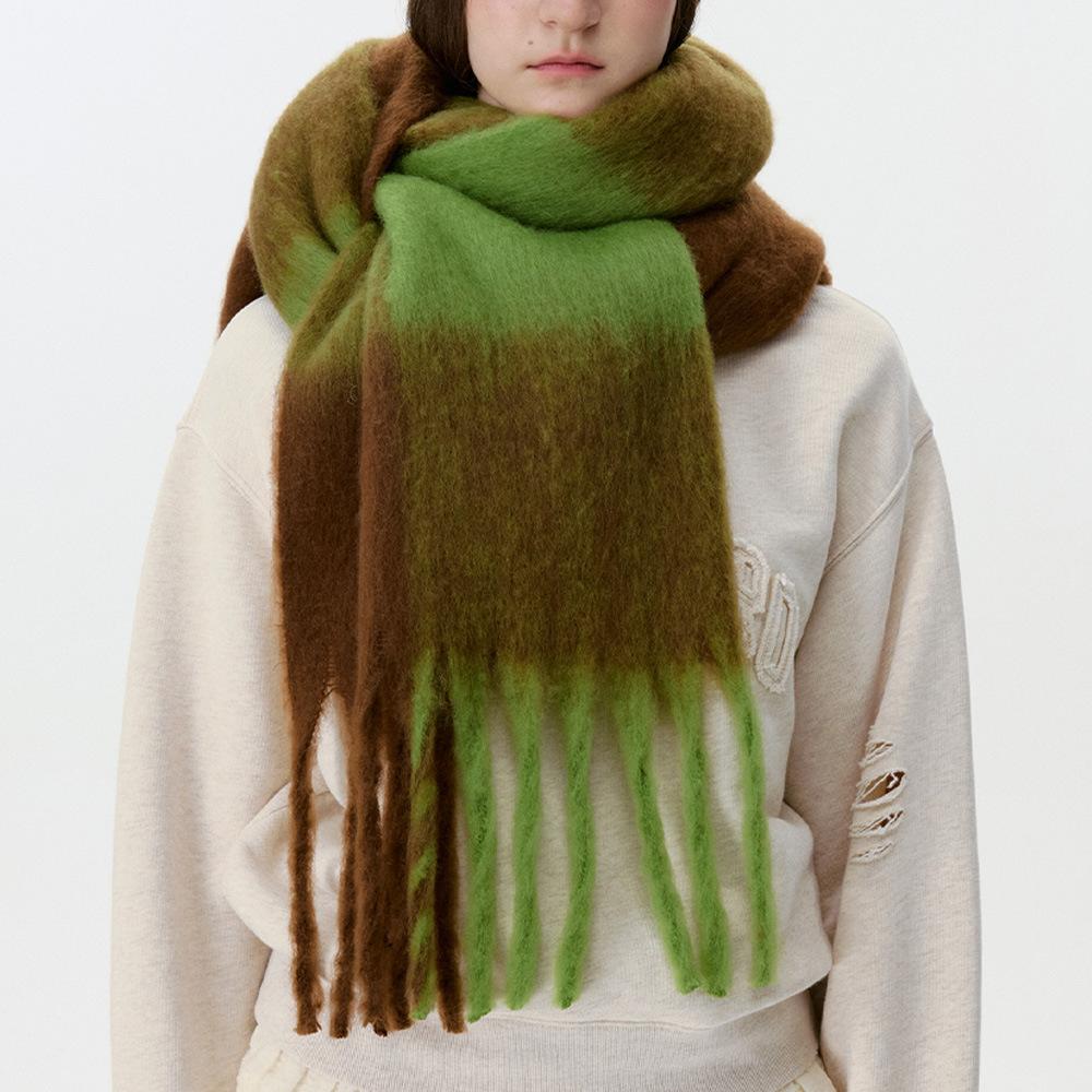 New large plaid scarf women's autumn and winter Korean version warm atmosphere thickened scarf scarf scarf