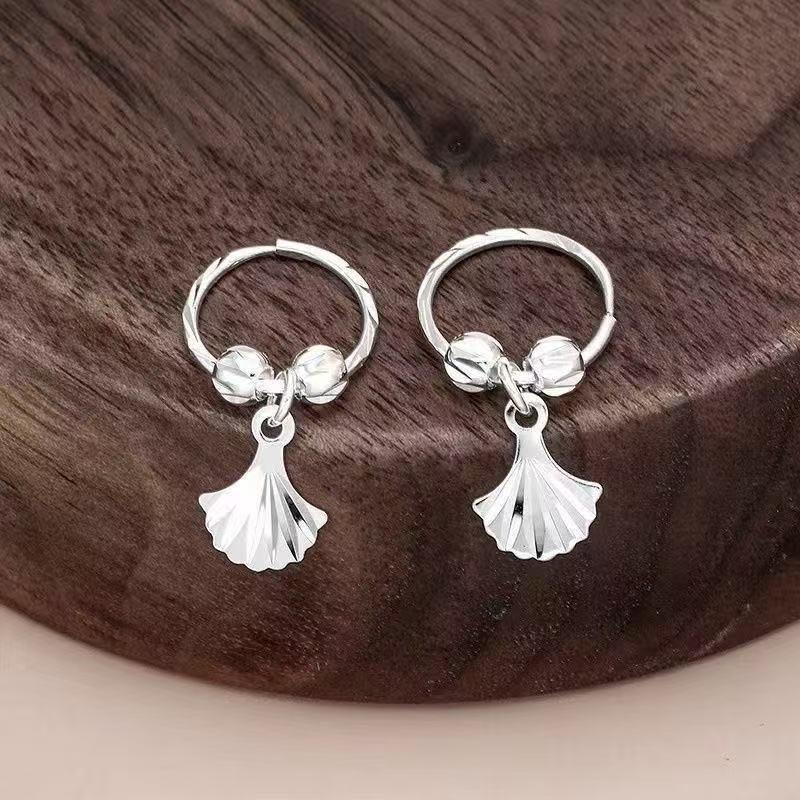 New Versatile Ocean Shell Silver Earrings for Women - Simple, Retro, and Stylish Ear Ornaments