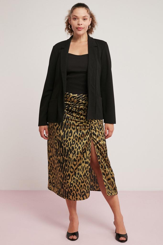 Damen-Rock in großen Größen, Jena, sprudelnder Satin-Look, drapierter, detaillierter Schlitz, Midi-Rock in Schwarz, Übergröße