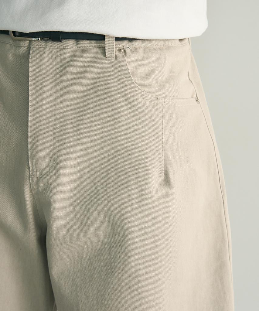 ROTEMBER Arc Flow Curved Dart Pants [Light Beige]