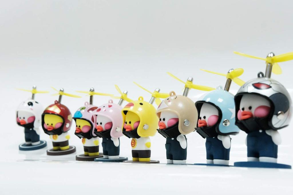 JEYODA Car Accessories Car Decoration Cute Funny Healing Car Decoration- Car Dashboard Model Decoration