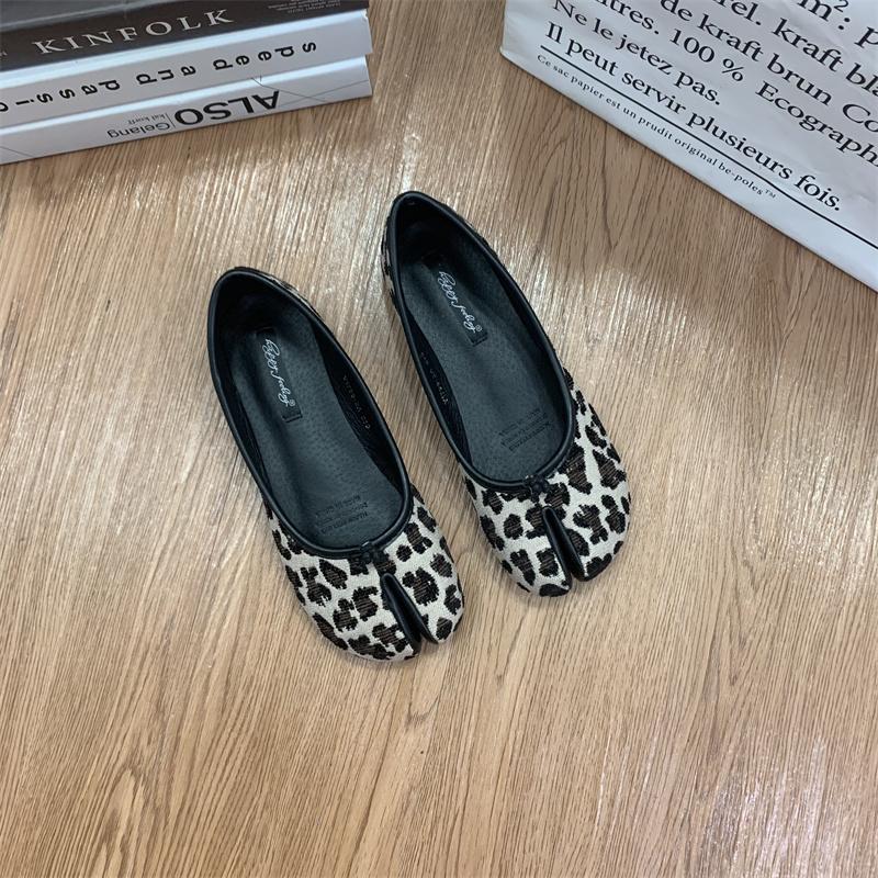 Fashion Bailamos Women Flats Tabi Ninja Shoes Woman Microfiber Leather Comfy Flats Split Toe Slippers Soft Bottom Loafers Solid Brief La