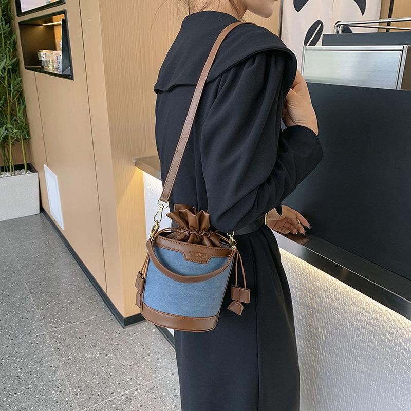 2025 new niche handbag bag women's fashion foreign style versatile bucket bag high-end contrasting color shoulder messenger bag
