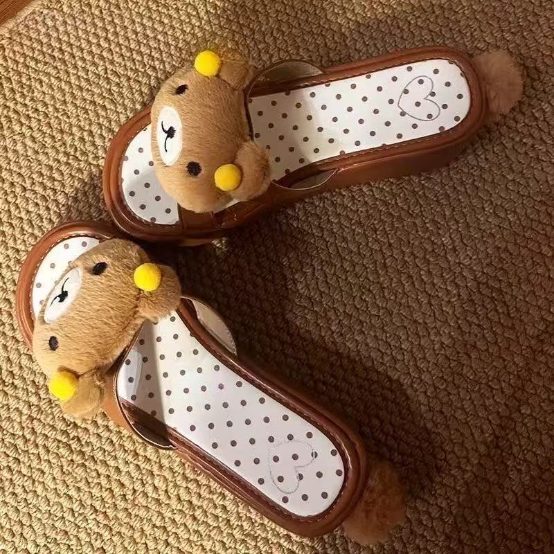 Cute cartoon relaxed bear one-word drag female summer new wear small versatile beach cool slippers