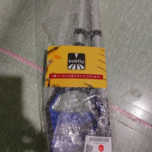 Magic Reacher, a Foldable, 81cm Long, 360-Degree Rotating Magic Hand, Versatile Long Hand for Trash Pickup, Lightweight and Easy To Use, Assists Pregn