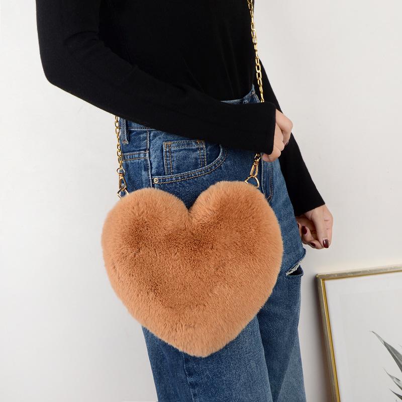 Cute Sweet Love Heart Shaped Women's Crossbody Bags Fashion Soft Plush Ladies One Shoulder Bag Comfortable Fluffy Solid Color Chain Female Handbags