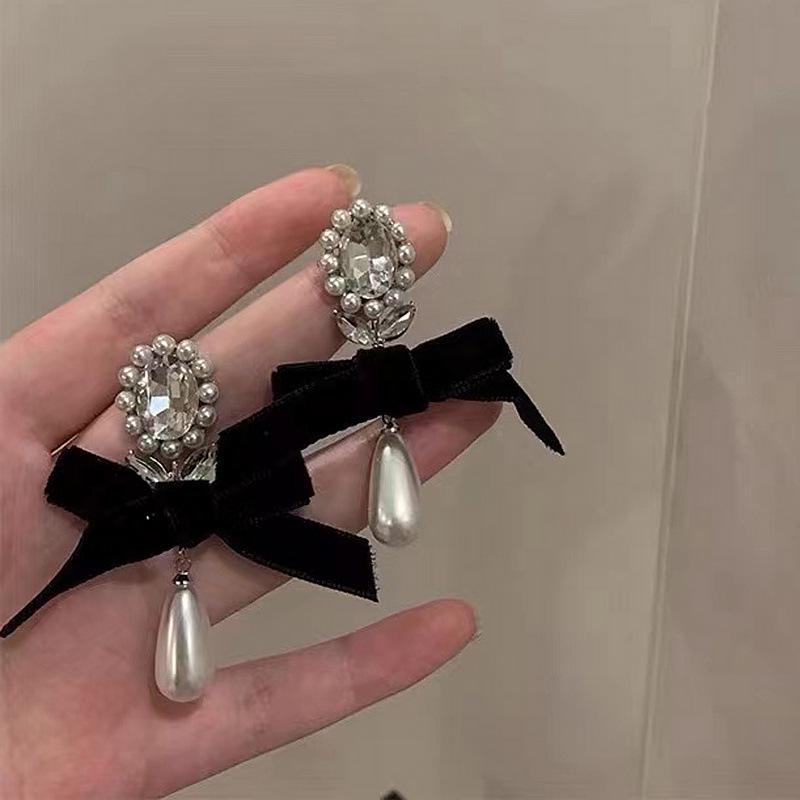 Chic European & American Tassel Earrings: Trendy, Long Dangle Design To Flatter Your Face - Versatile Statement Jewelry for Women