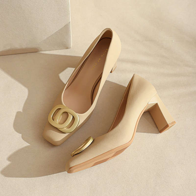 Square head high heels women's thick heels new spring and autumn white niche temperament professional single shoes