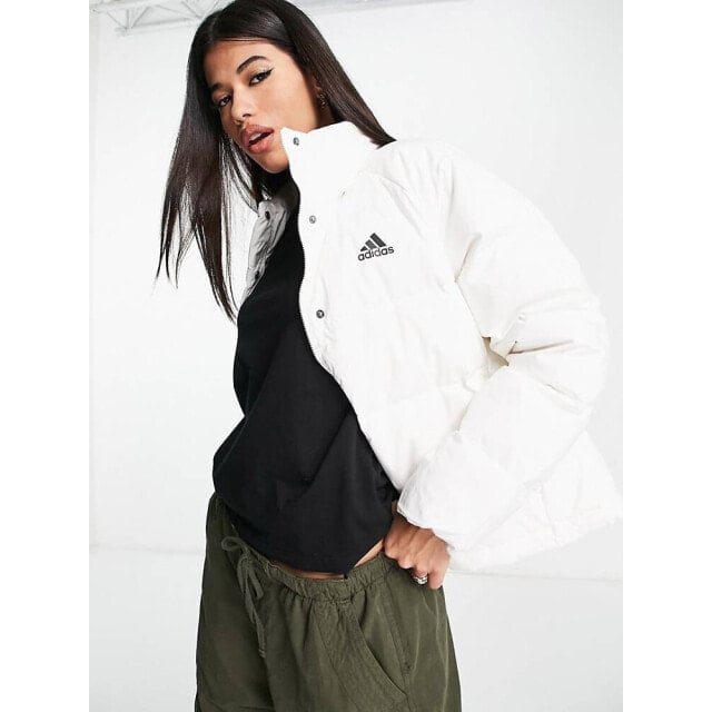 

Белая куртка adidas Outdoor Helionic