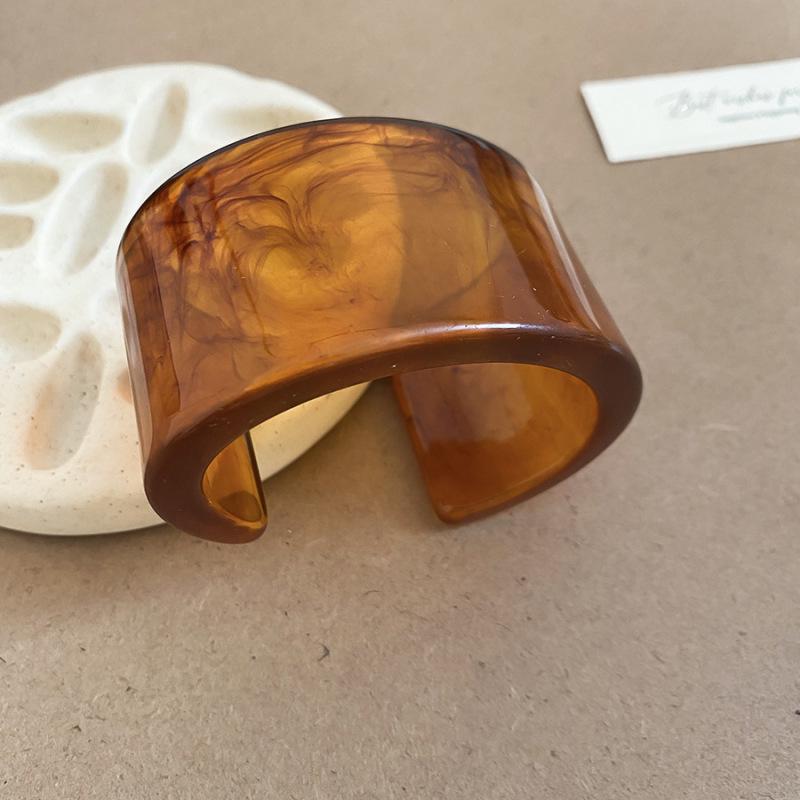 Minimalistischer Armreif aus Farbverlaufharz: Frisches, Süßes, Vielseitiges Armband für Frauen