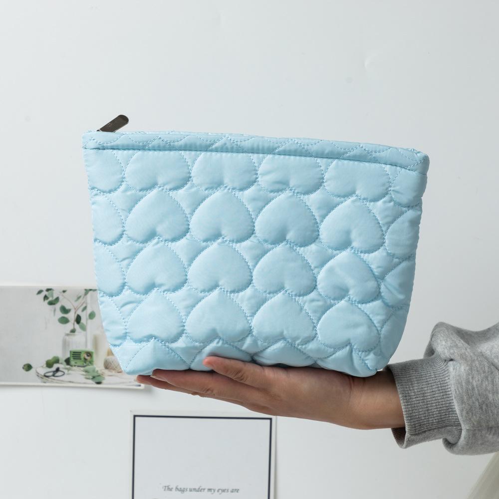 Large Capacity Cosmetic Bag Women Fashion Soild Heart Quilting Handbag Portable Travel Lipstick Makeup Organizer Storage Bags