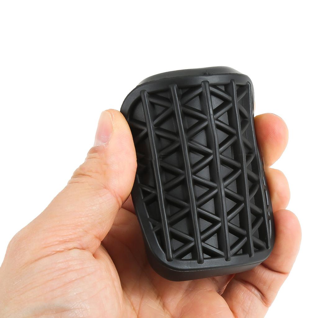 Clutch & Brake Pedal Pad Rubber For Vauxhall / Opel Astra J Insignia 13281359 Interior Parts
