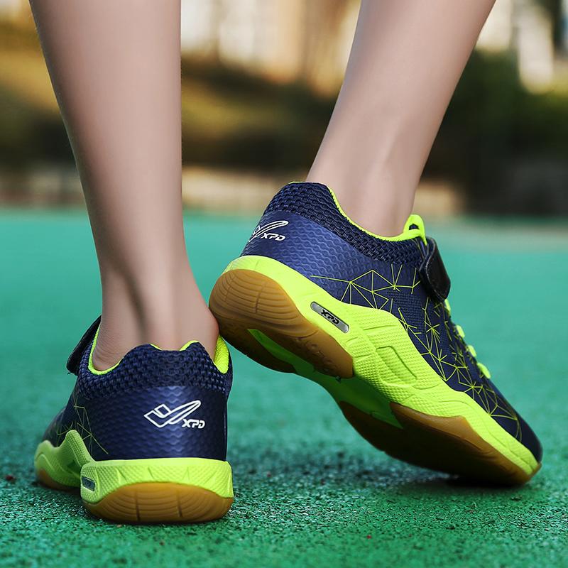 Kinder, Jugendliche und Erwachsene Hochwertige Stoßdämpfung Rutschfeste und Verschleiß-beständig Outdoor Modische Casual Badminton Schuhe