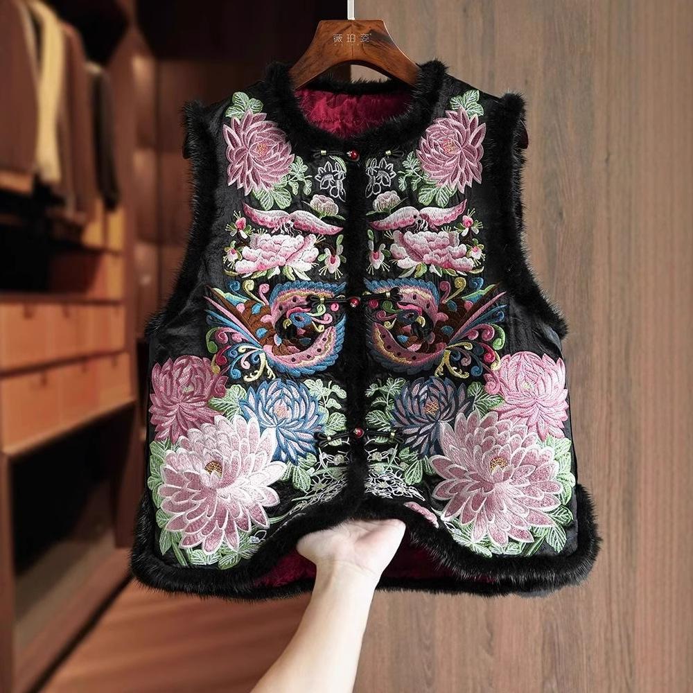 Women's Ethnic Embroidered Cotton-Padded Winter Vest