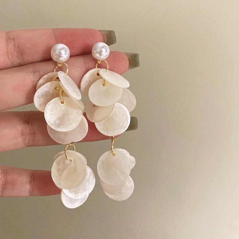 111 Silver Needle French Retro Pearl Earrings Women's, Temperament Long Fringed Shells Show Face Skinny Earrings Earrings