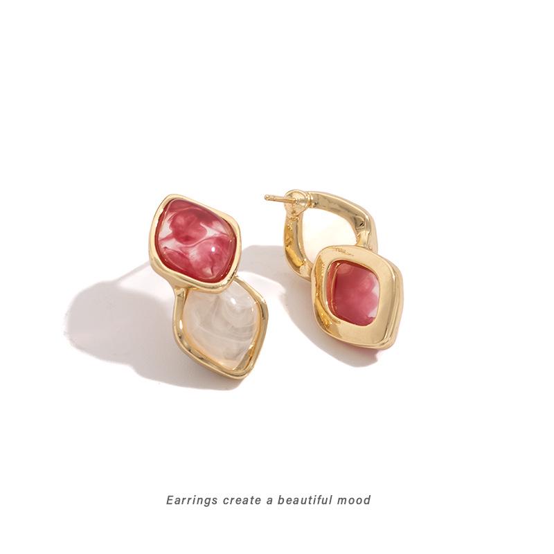 Gradient Color Block Geometric Ear Clips: Exquisite, Niche, No Piercing Required